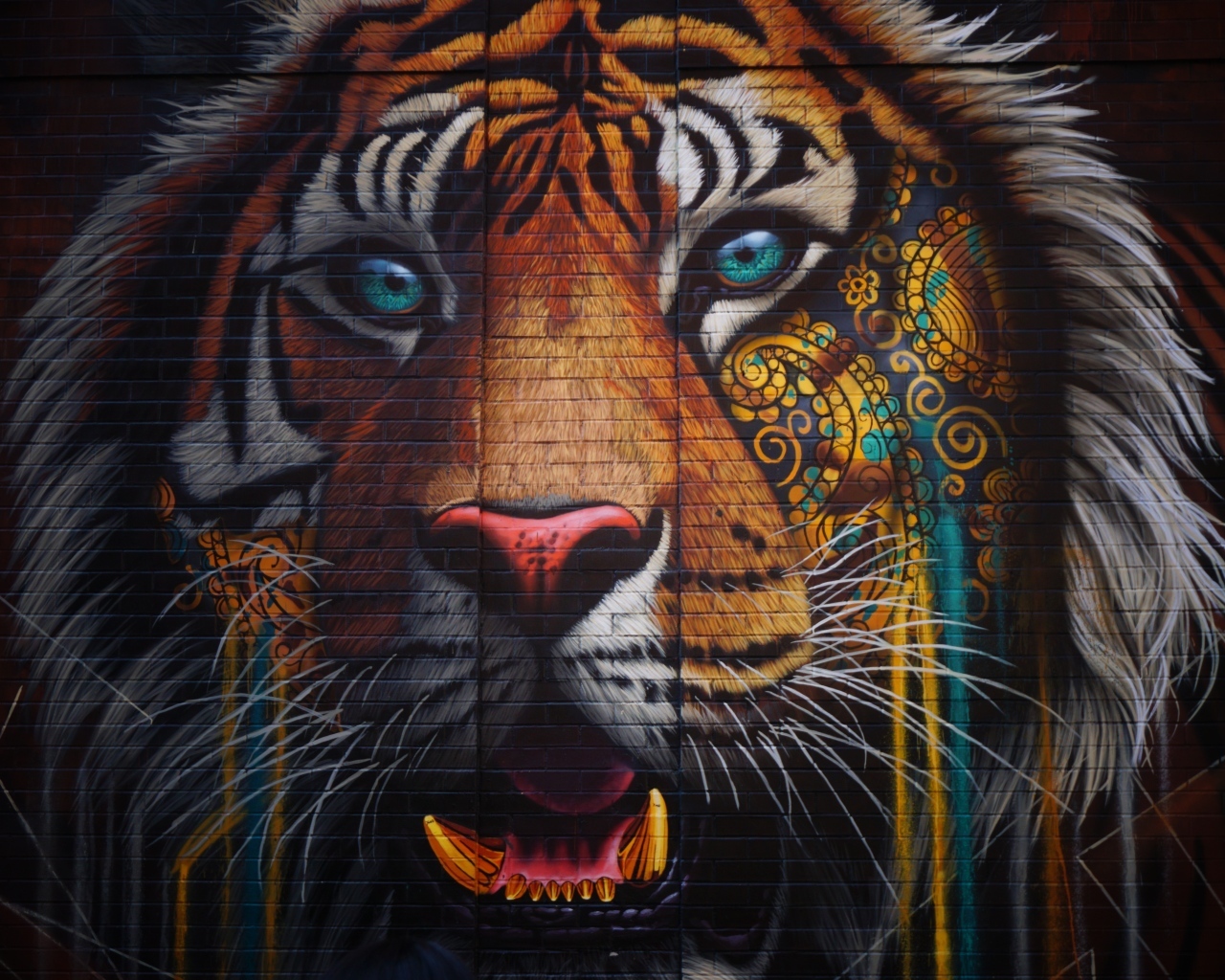 Нарисованное граффити тигра на стене