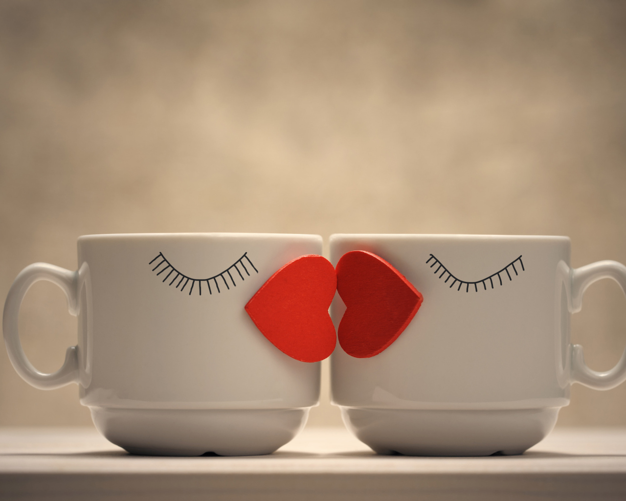 Чашки для кофе для влюбленной пары