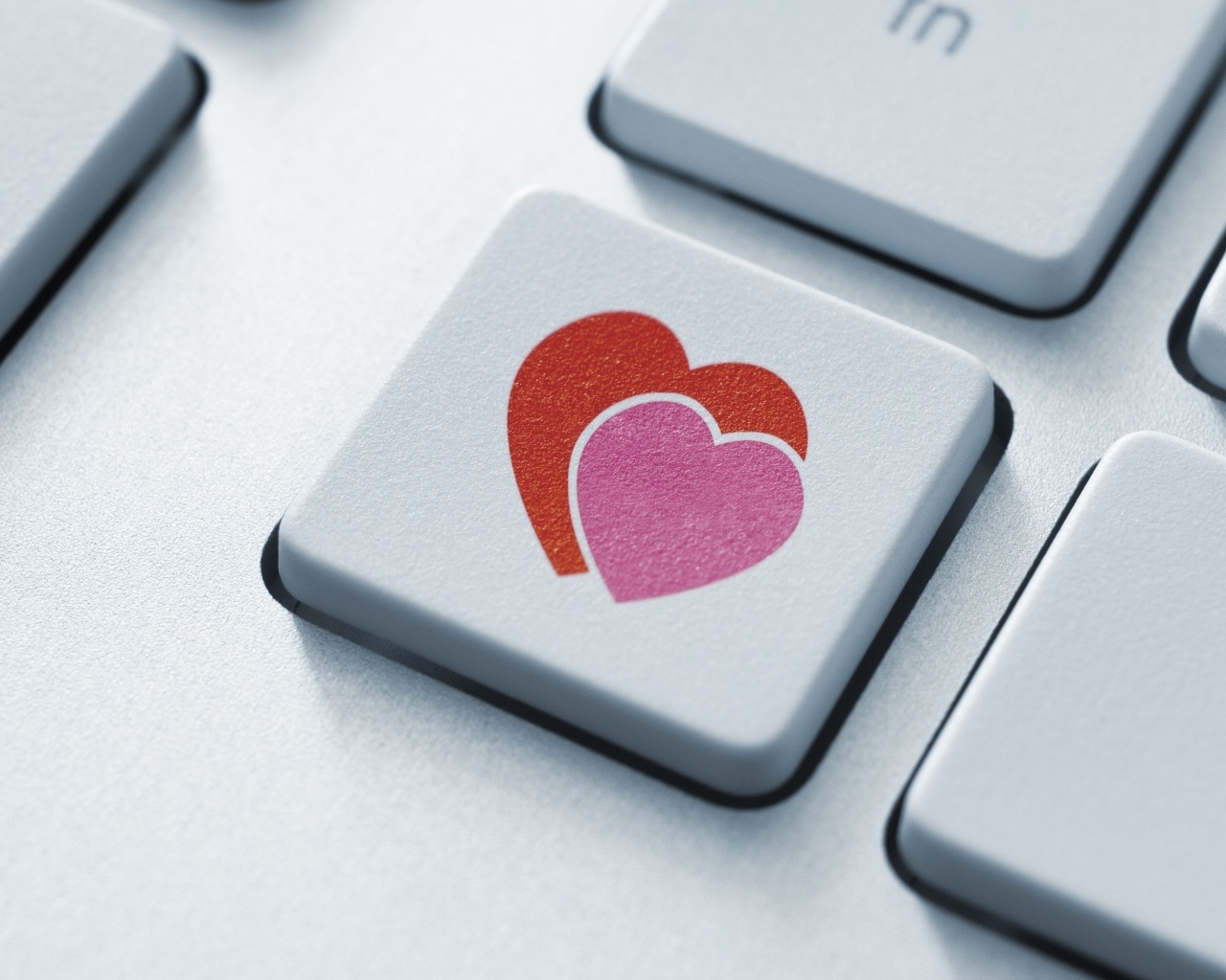 Кнопка клавиатуры с сердечками