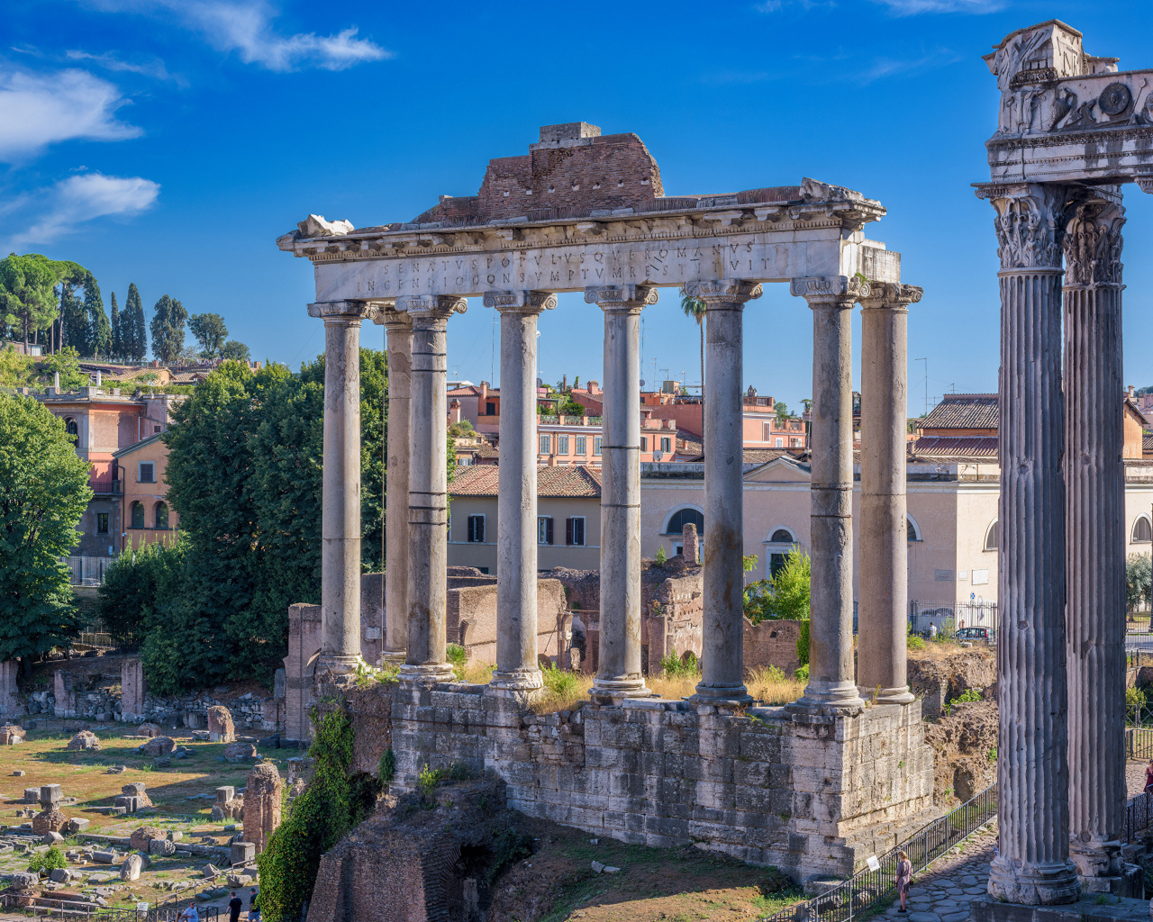 Развалины древнего здания, Рим. Италия