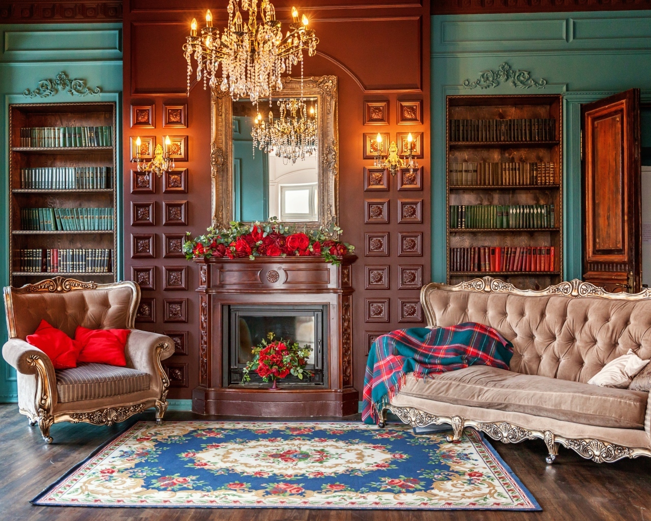 Красивая мебель в комнате с ковром 