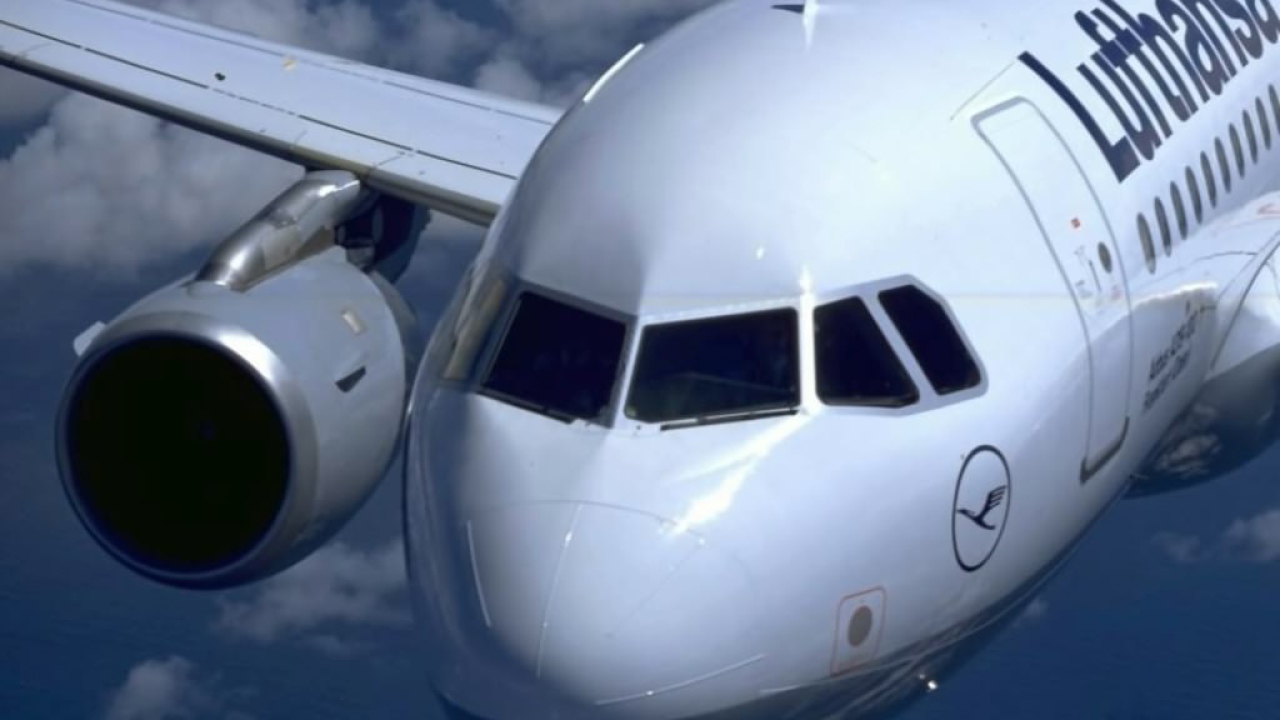 Самолет Люфтганса