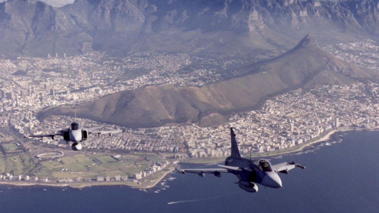 Два истребителя