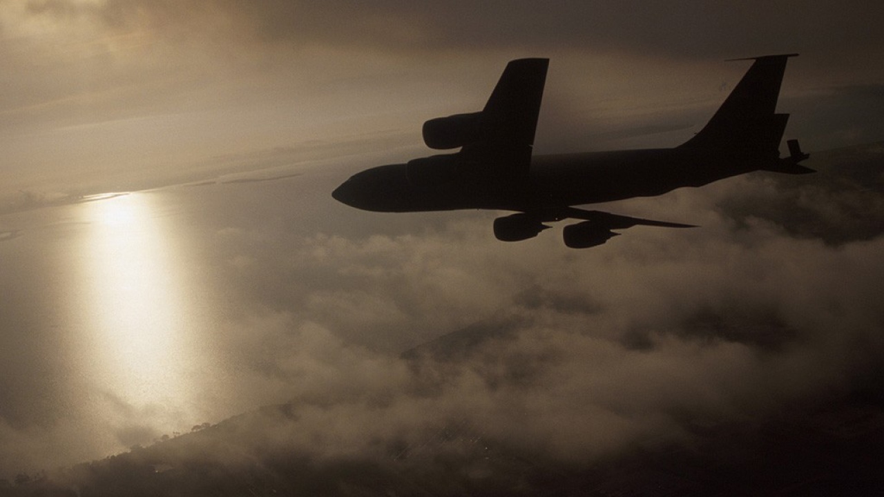 Пролетая над морем