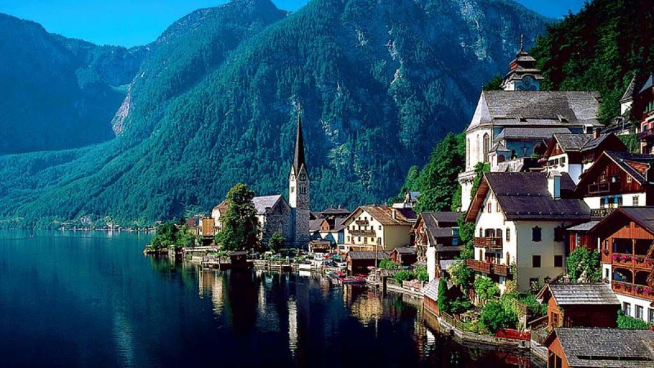 Маленький городок в горах