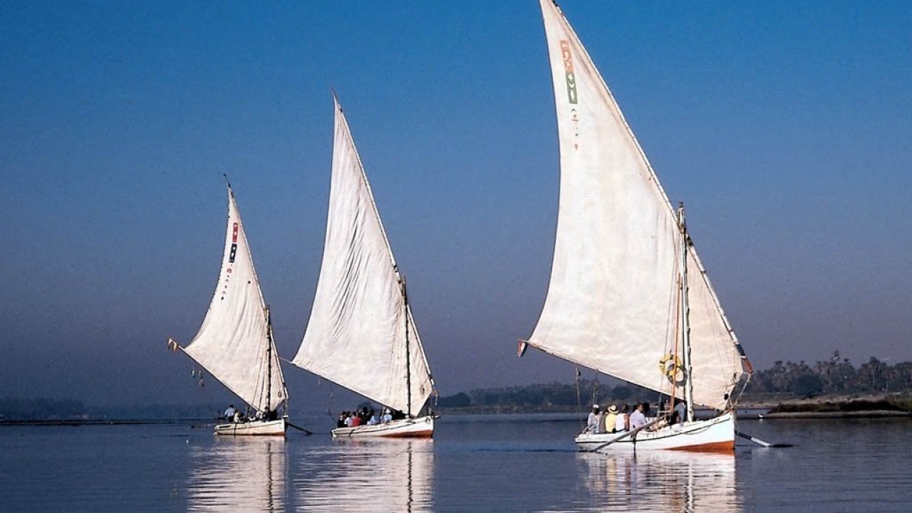 Парусник - обои на рабочий стол