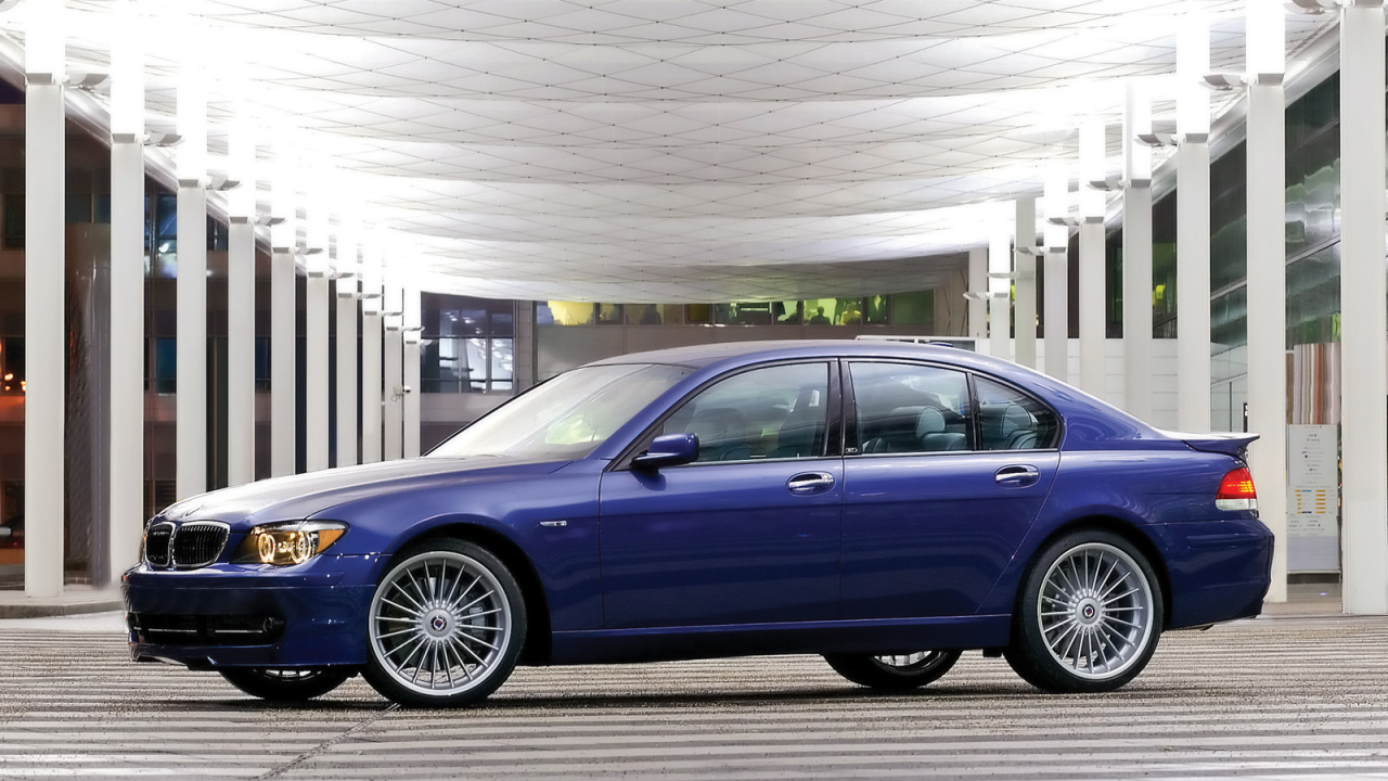 Синий BMW Alpina 2006