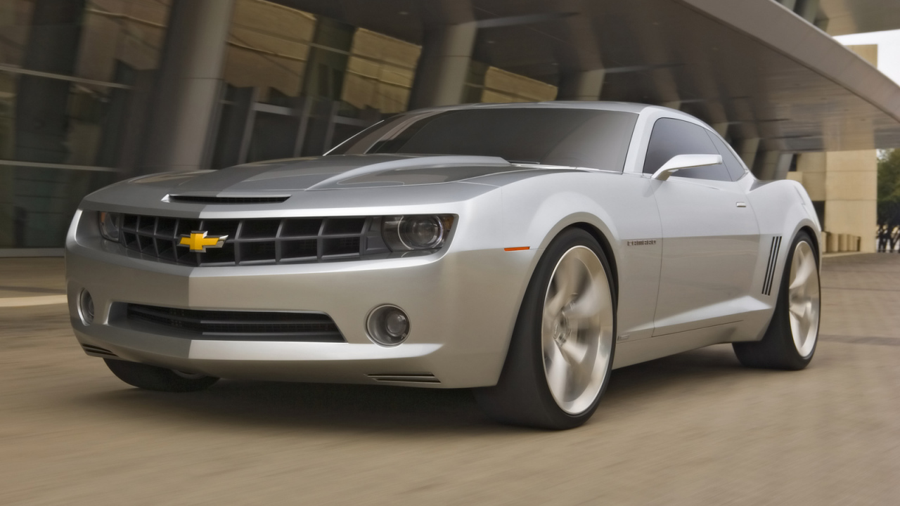 Зверь автомобиль Camaro