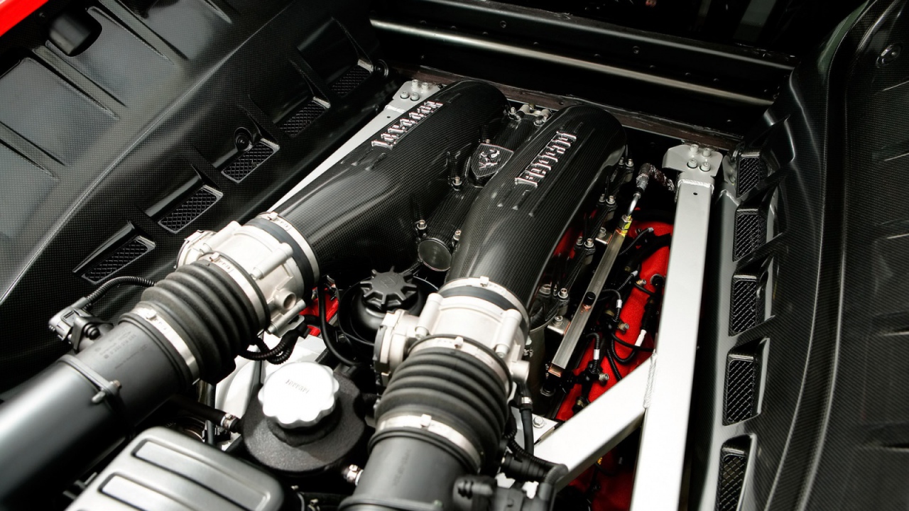 Двигатель спортивного Ferrari