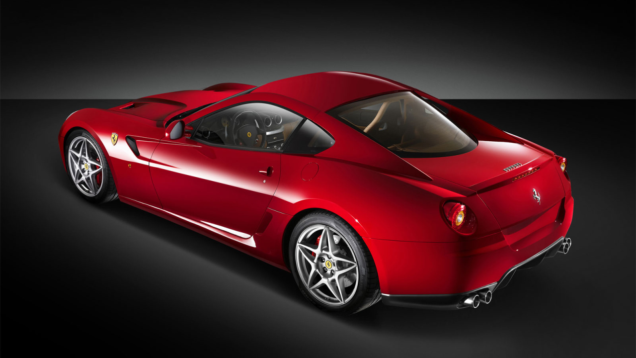 Супер машина Ferrari 599