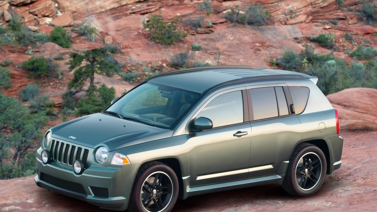 Автомобиль Jeep Compass