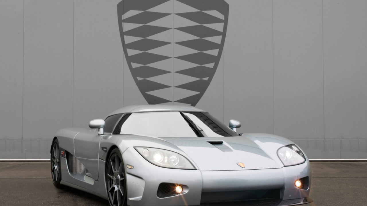 Серый Koenigsegg