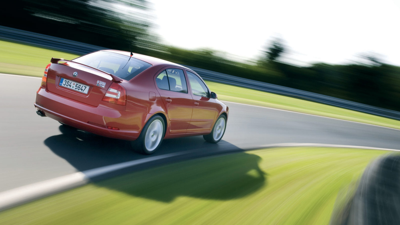 Красная Шкода