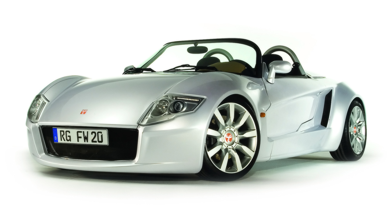 Автомобиль с положительным именем Yes Roadster