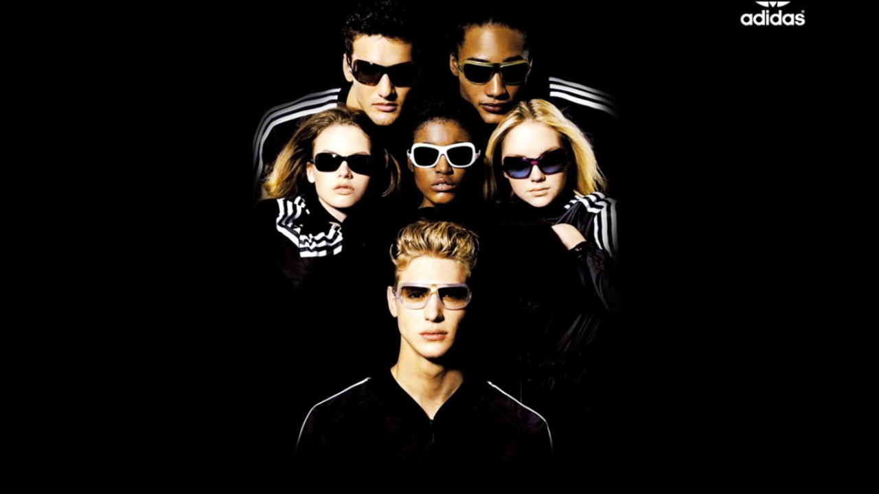 Спортивный стиль одежды Адидас / Adidas