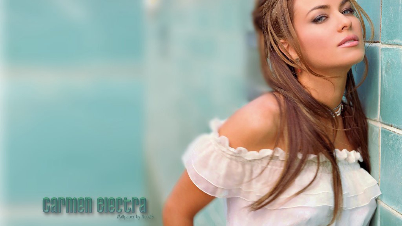 Carmen Electra