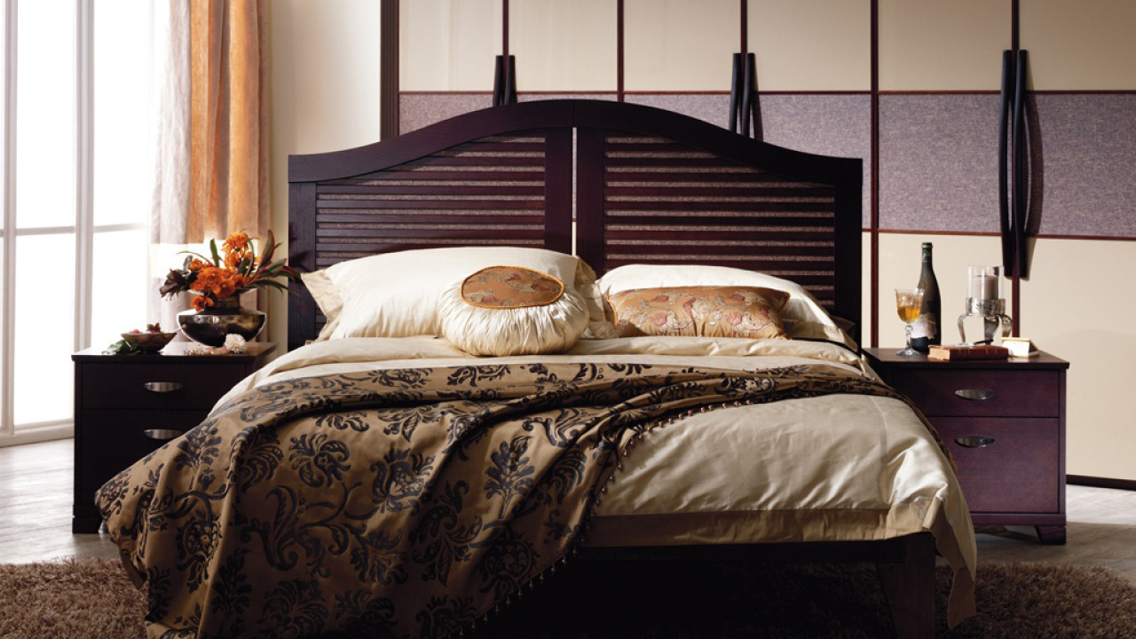 Двуспальные кровати