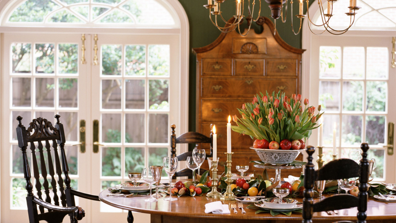 Столовая / Вид на сад