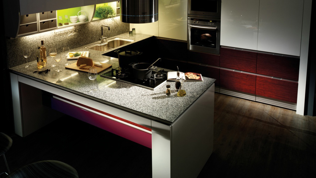 Квадратная кухня