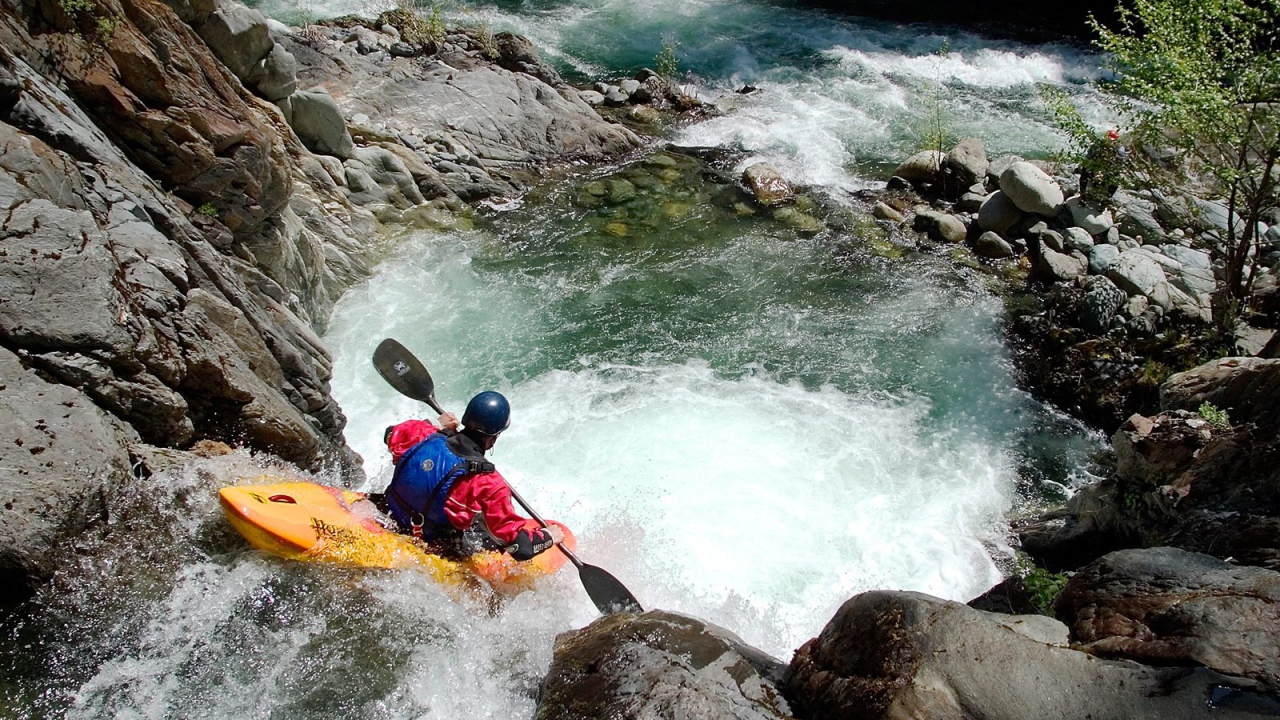 Экстримальный сплав по реке