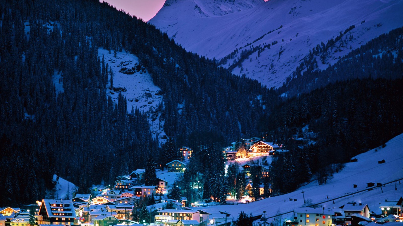 Св.  Антон в Arlberg, Тироль, Австрия