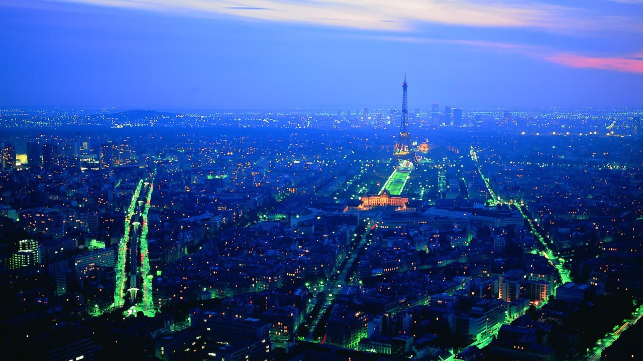 Ночной Париж