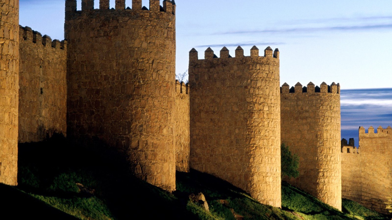 Замок Авила