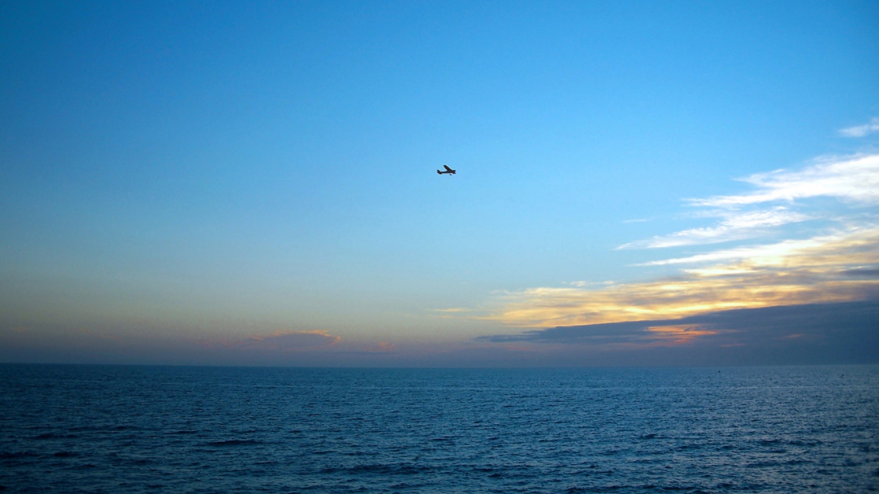 Один в небе США