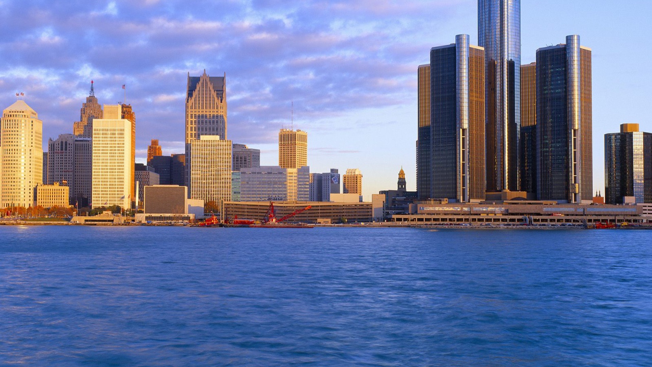 Детройт в восходе солнца США