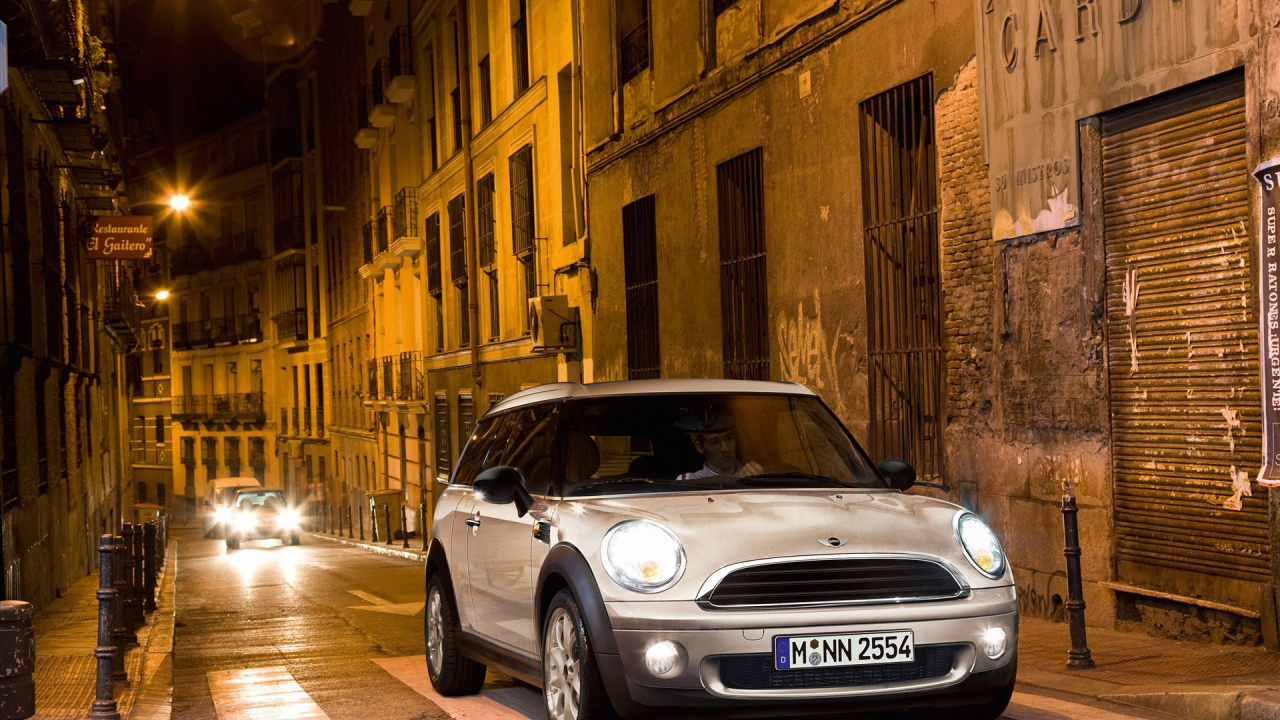 Mini Cooper  в городе