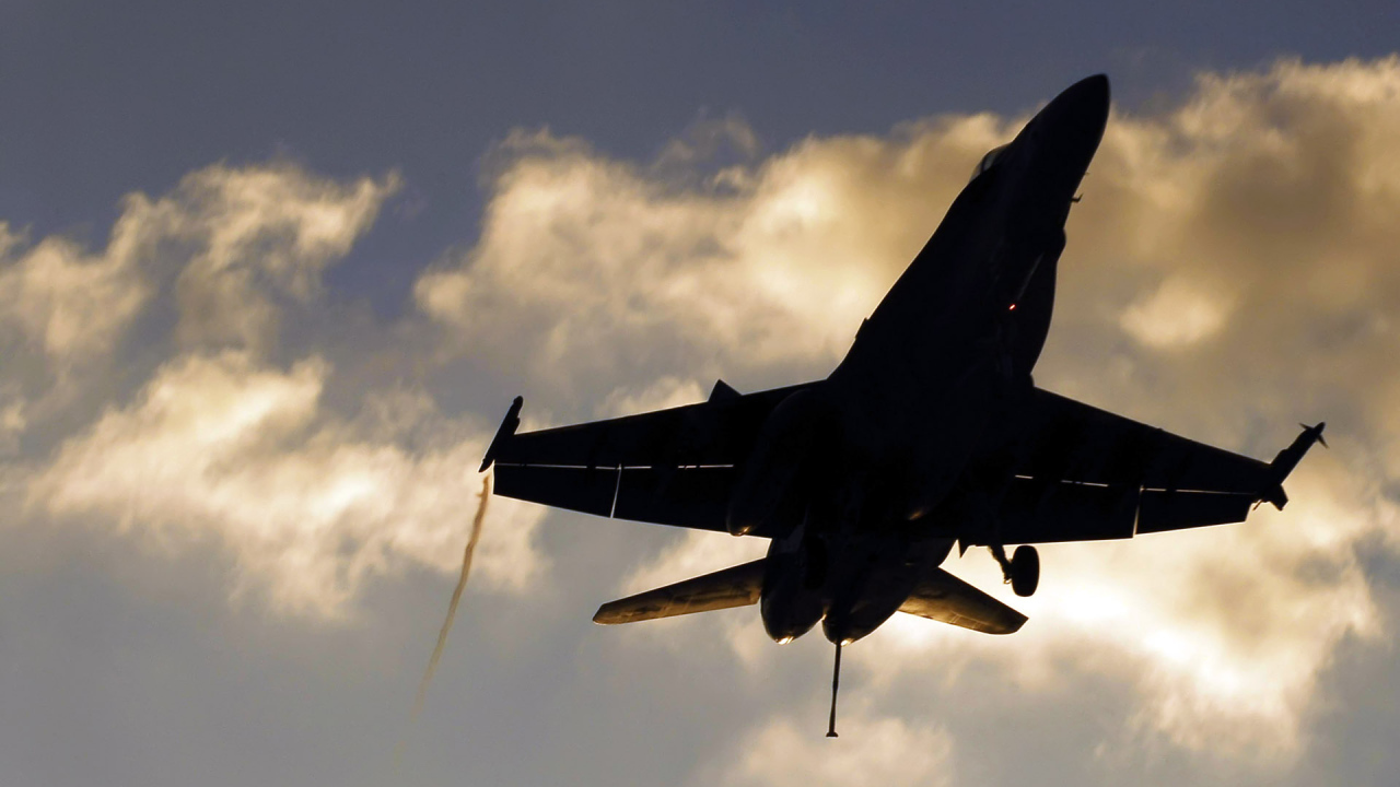 Военная авиация / на посадке