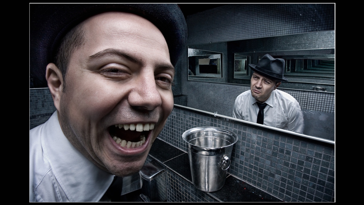 Тряпки жжем, смеёмся