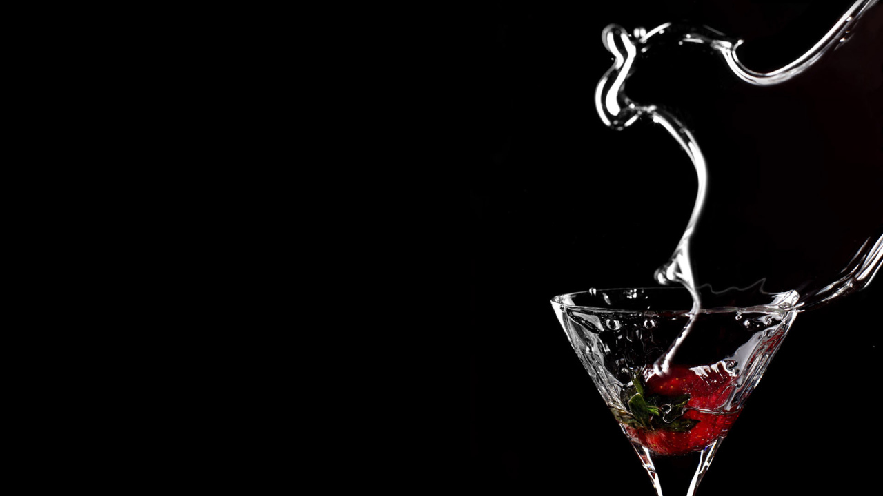 Клубничный коктейль