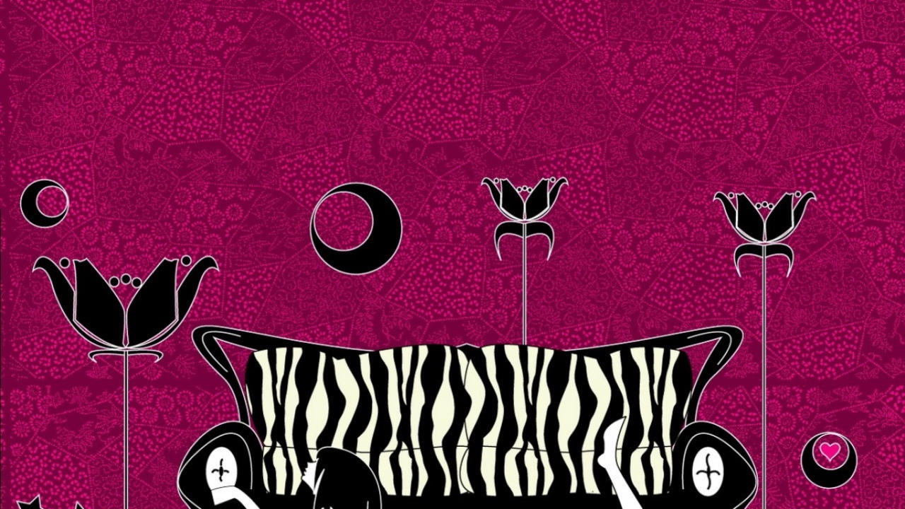 Девушка на ковре