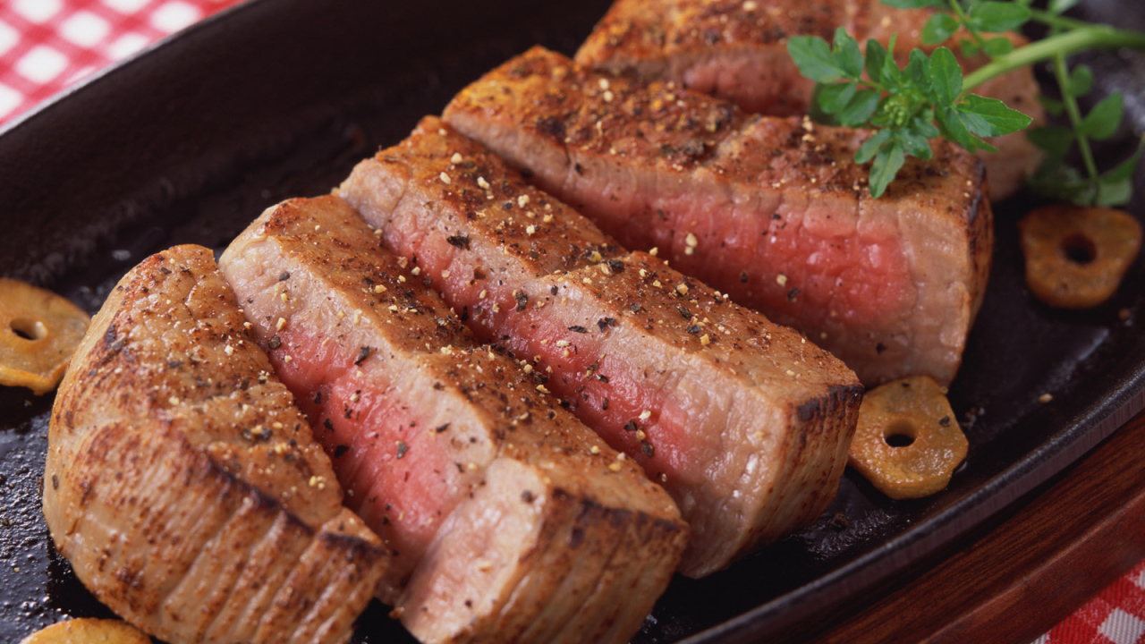 Недожаренное мясо