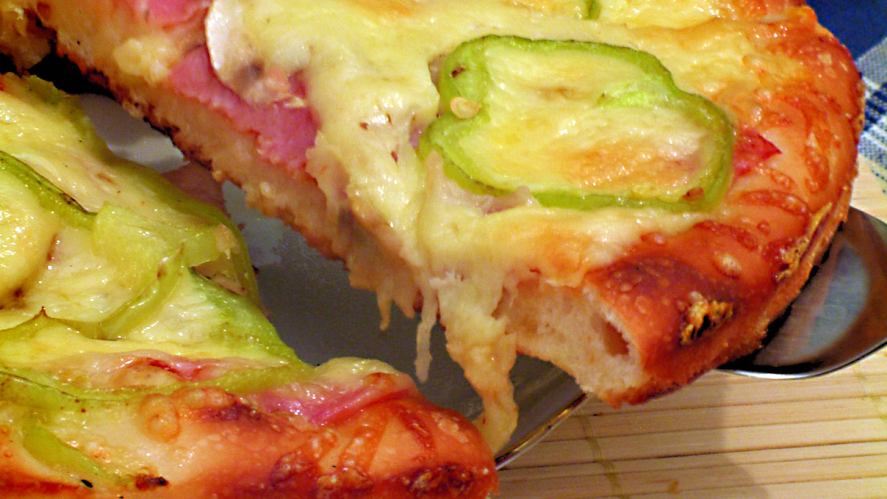 Вкусная Итальянская пицца