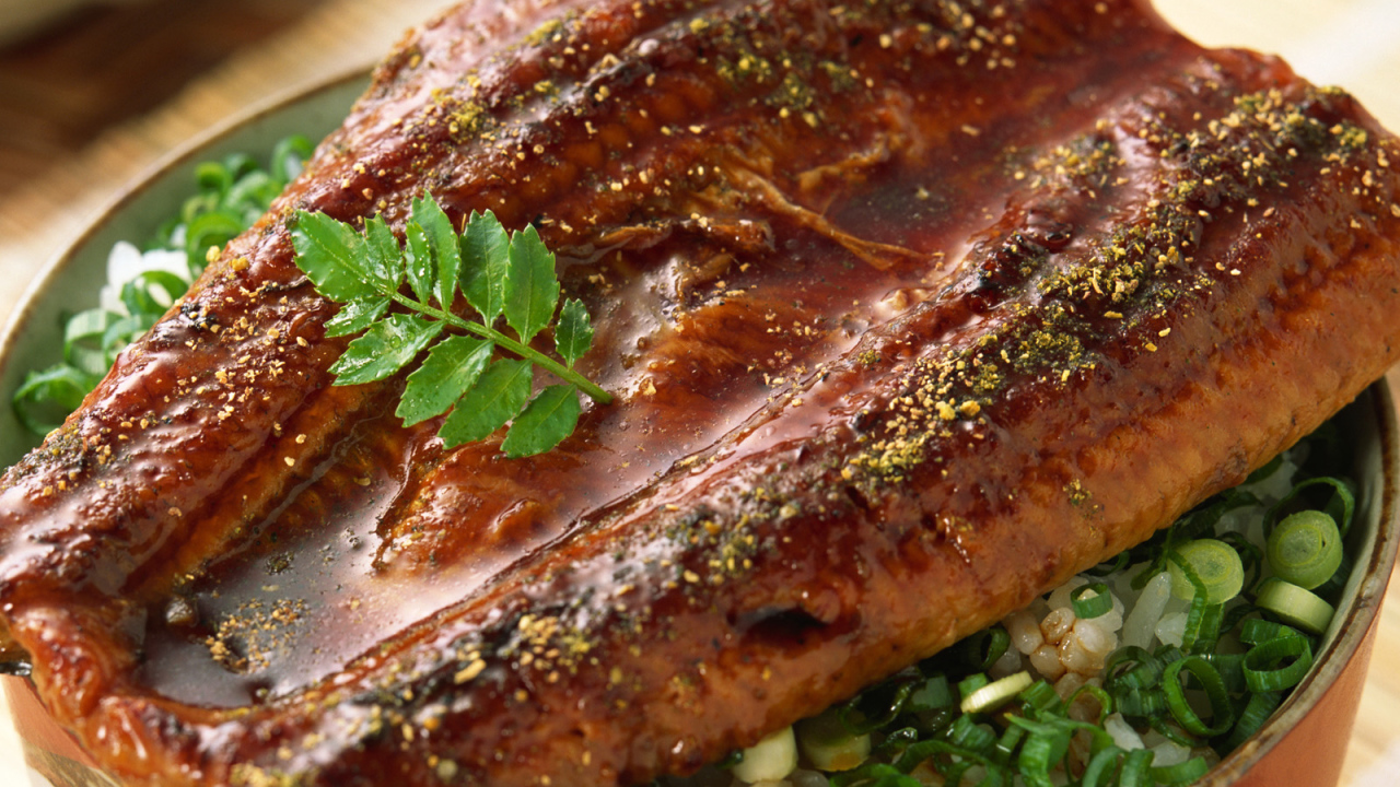 Рыба приправленная луком