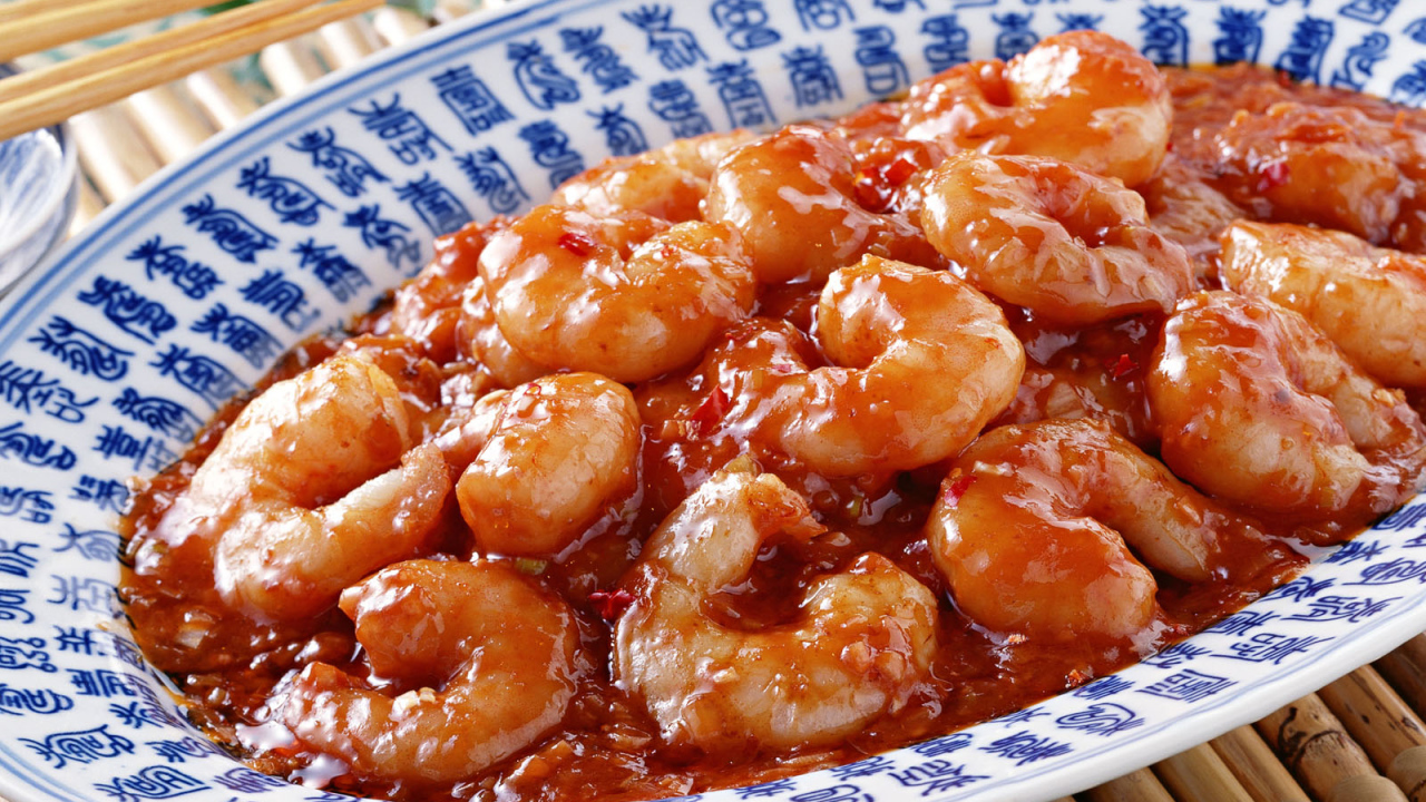 Креветки в томате