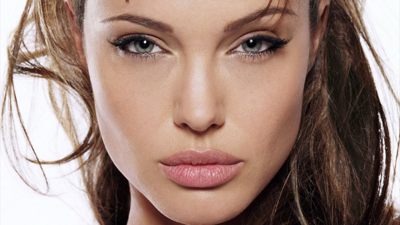 Анджелина Джоли / Angelina Jolie королева
