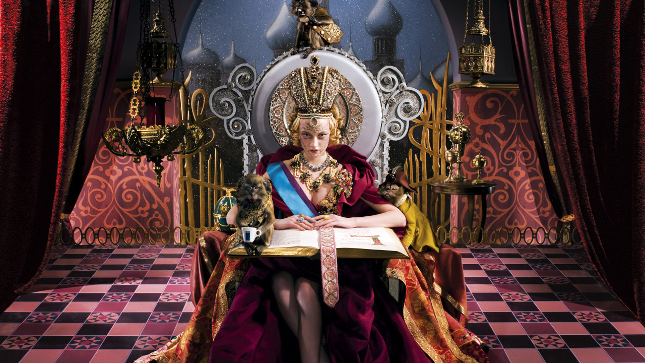 Женщина 8 Марта