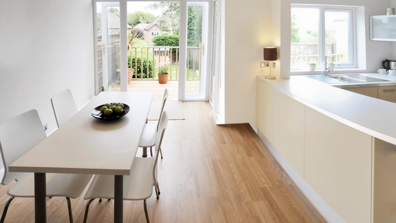 Кухня и столовая