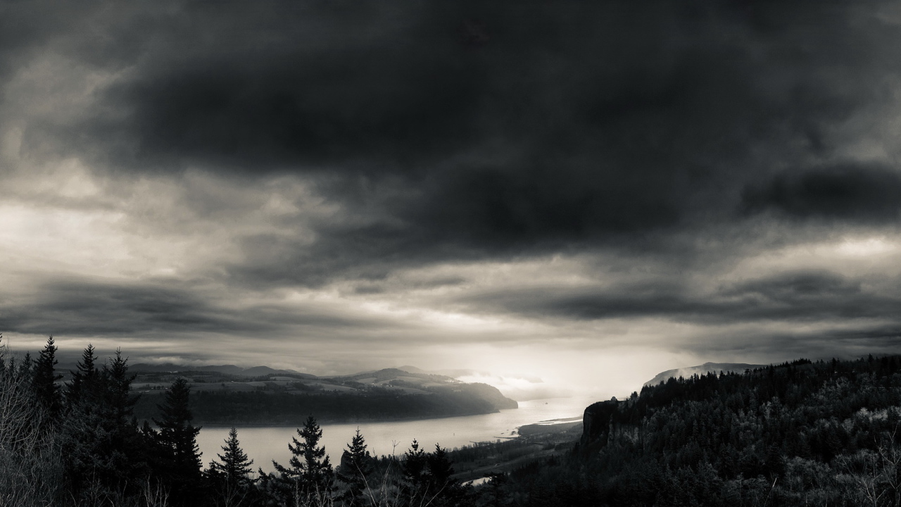 Серые облака