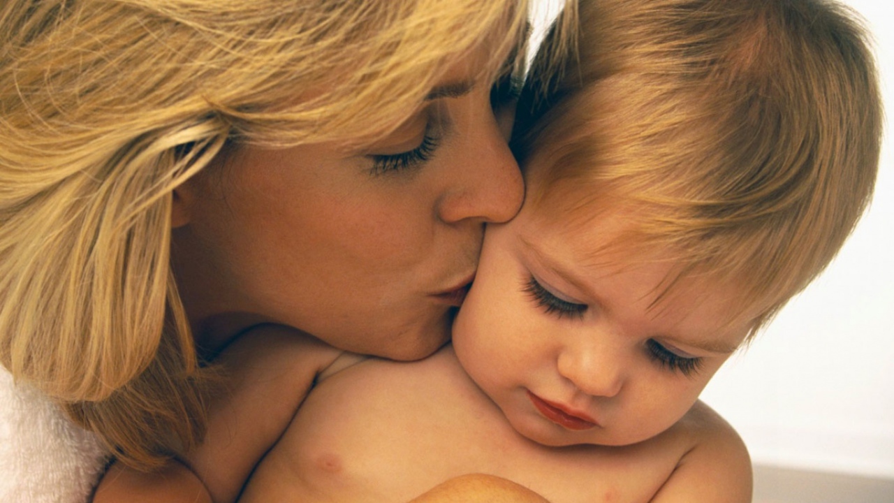 Любящая мать