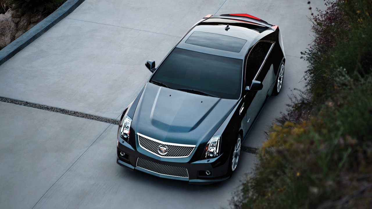 Кадиллак CTS-V в купе