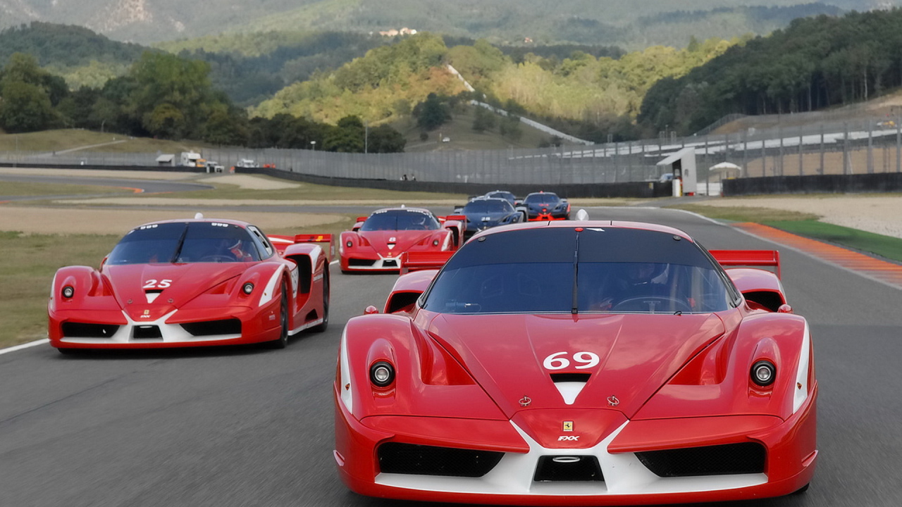 Гоночный Феррари FXX