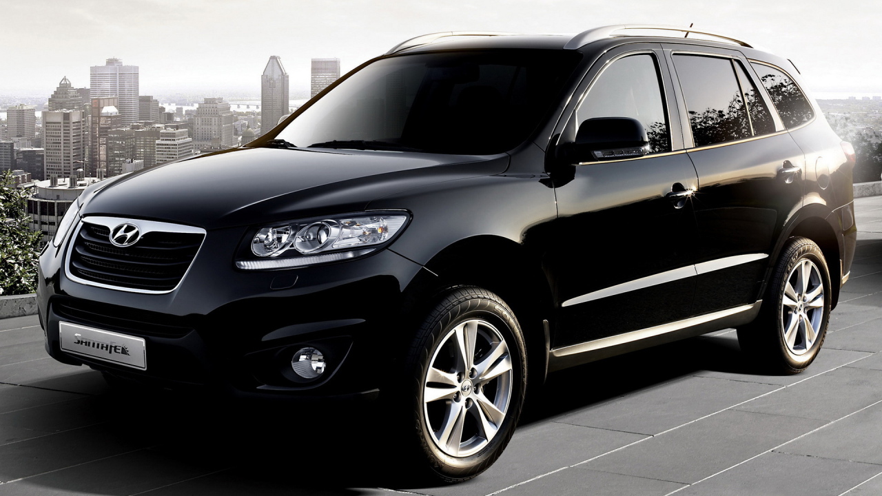 Хендай Санта Фе за городом