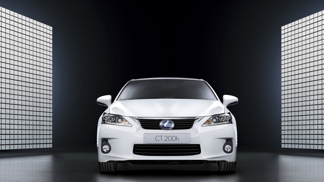 Лекcус СТ 200