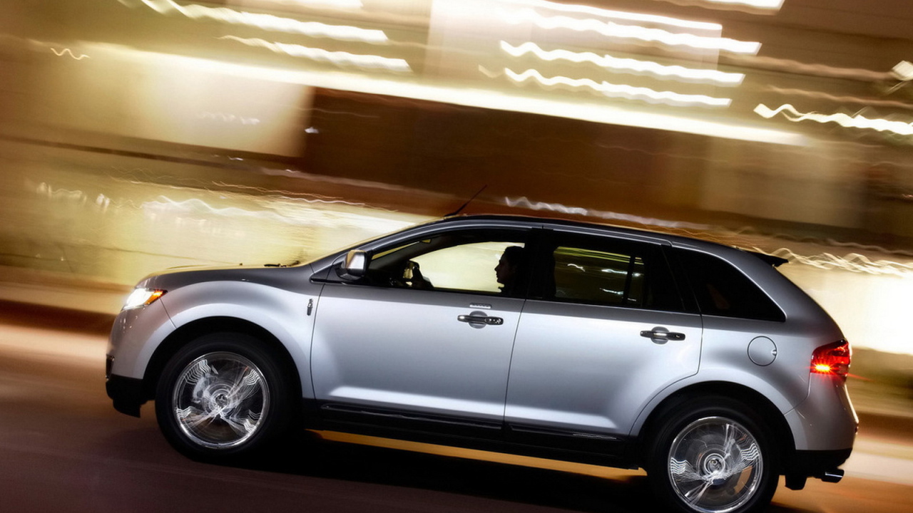 Линкольн MKX в движении