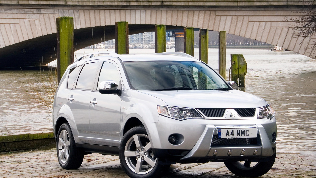 Митсубиши Аутлендер