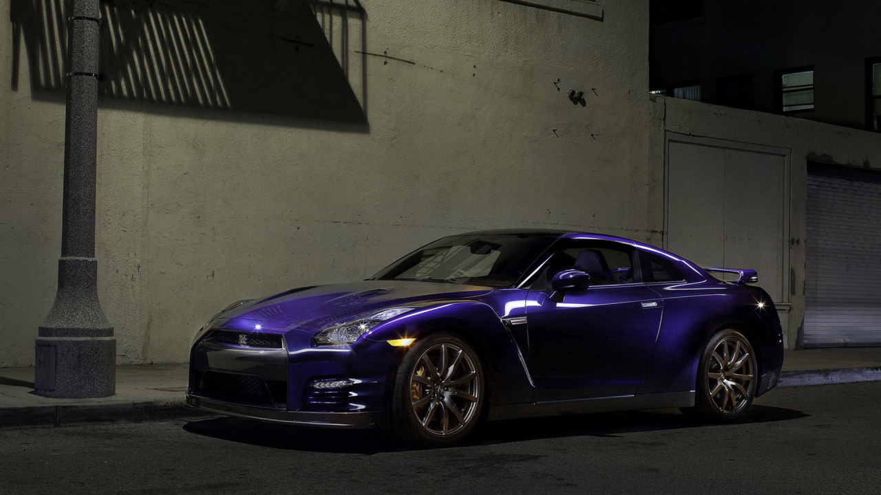 2011 Ниссан GT-R